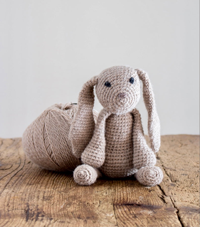 Alpaca Crochet Kit - Emma the Bunny