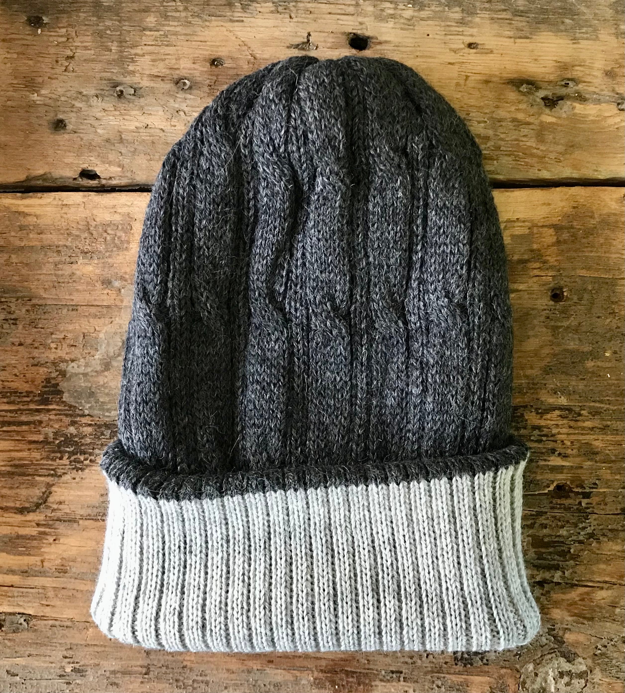 Toque- The Reversible Cable-Knit Cap – SHED Chetwyn Farms