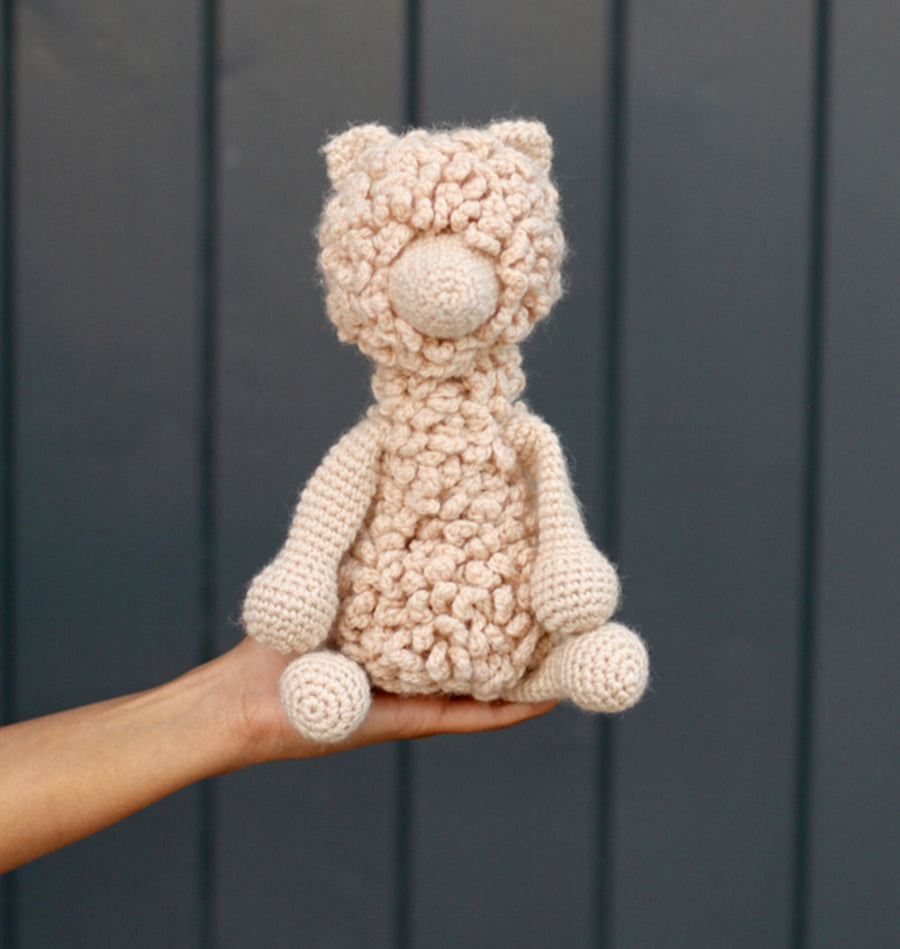 Alpaca Crochet Kit - Quin the Huacaya Alpaca